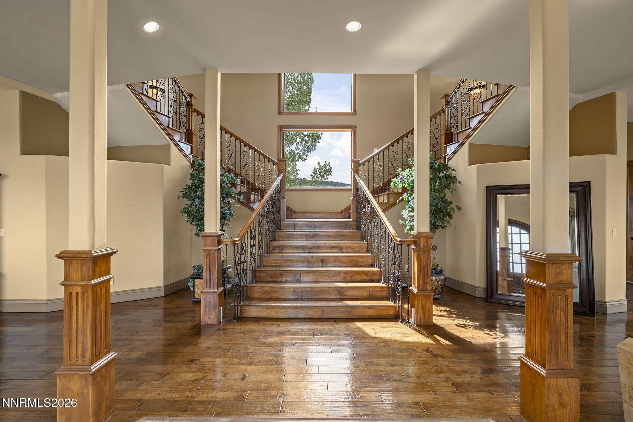 17300 Majestic View Drive Reno, NV 89521 - Photo 6 of 41 26-web-or-mls-_DSC5880
