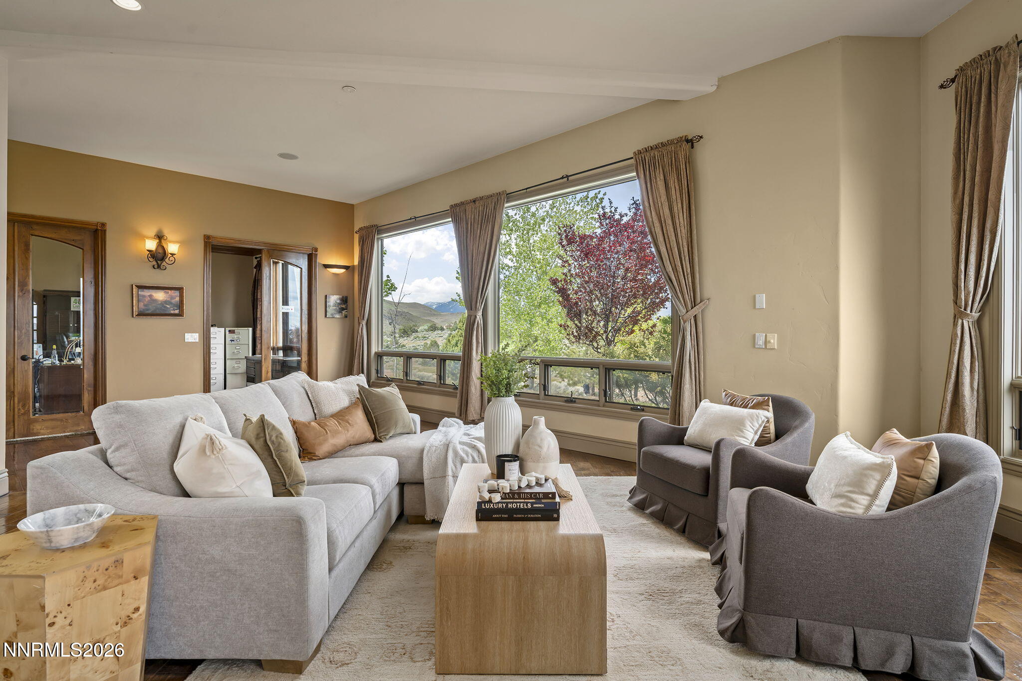 17300 Majestic View Drive Reno, NV 89521 - Photo 9 of 41 28-web-or-mls-_DSC5886