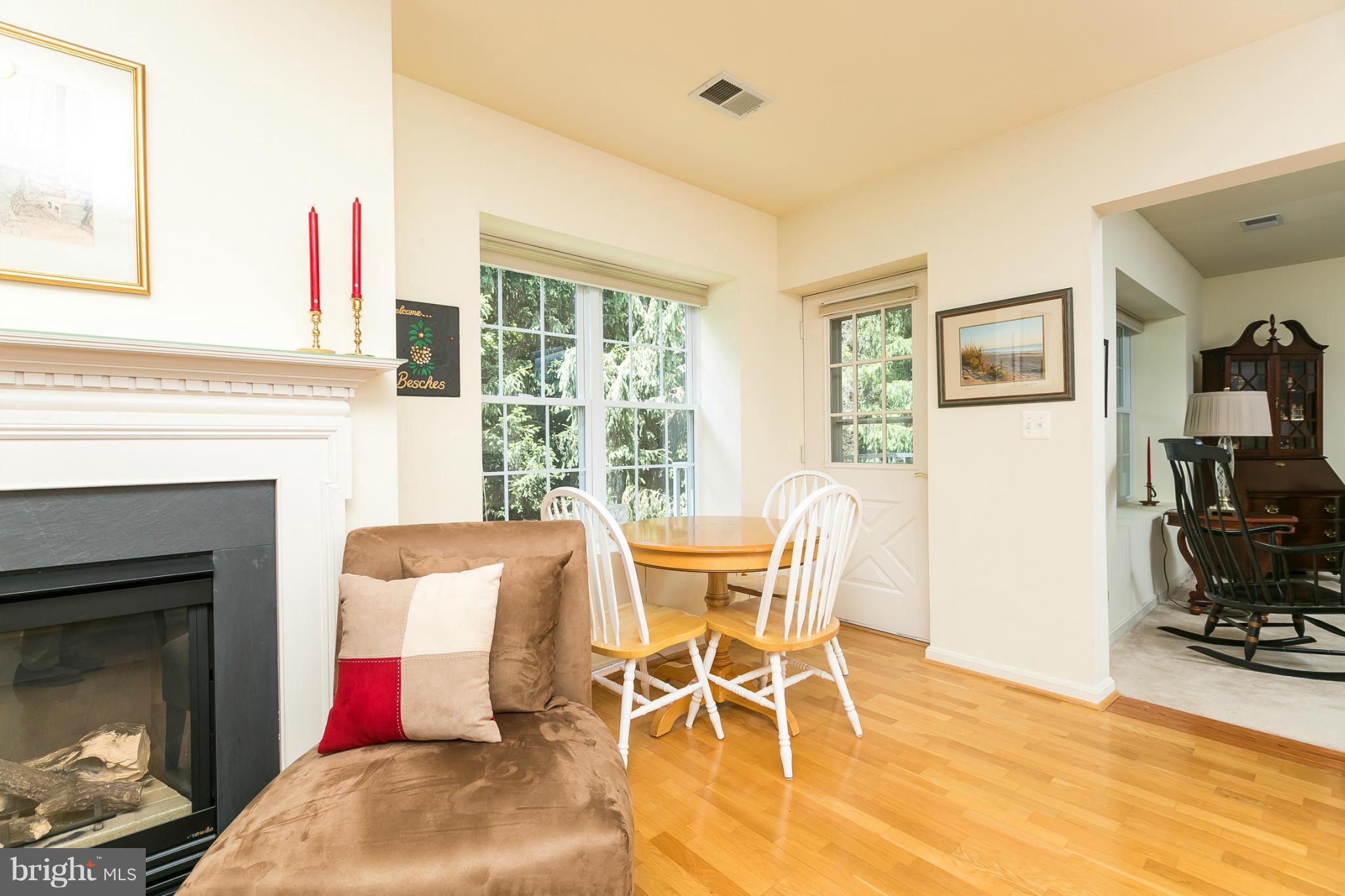 12340 Rosslare Ridge Road, Unit 203 Lutherville-Timonium, MD 21093 - Photo 15 of 30 Family Room