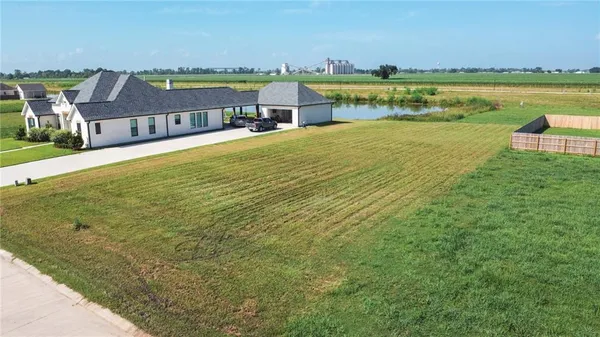 $99,000 | 2471 East Bellevue Lks Street, Paulina, LA 70763