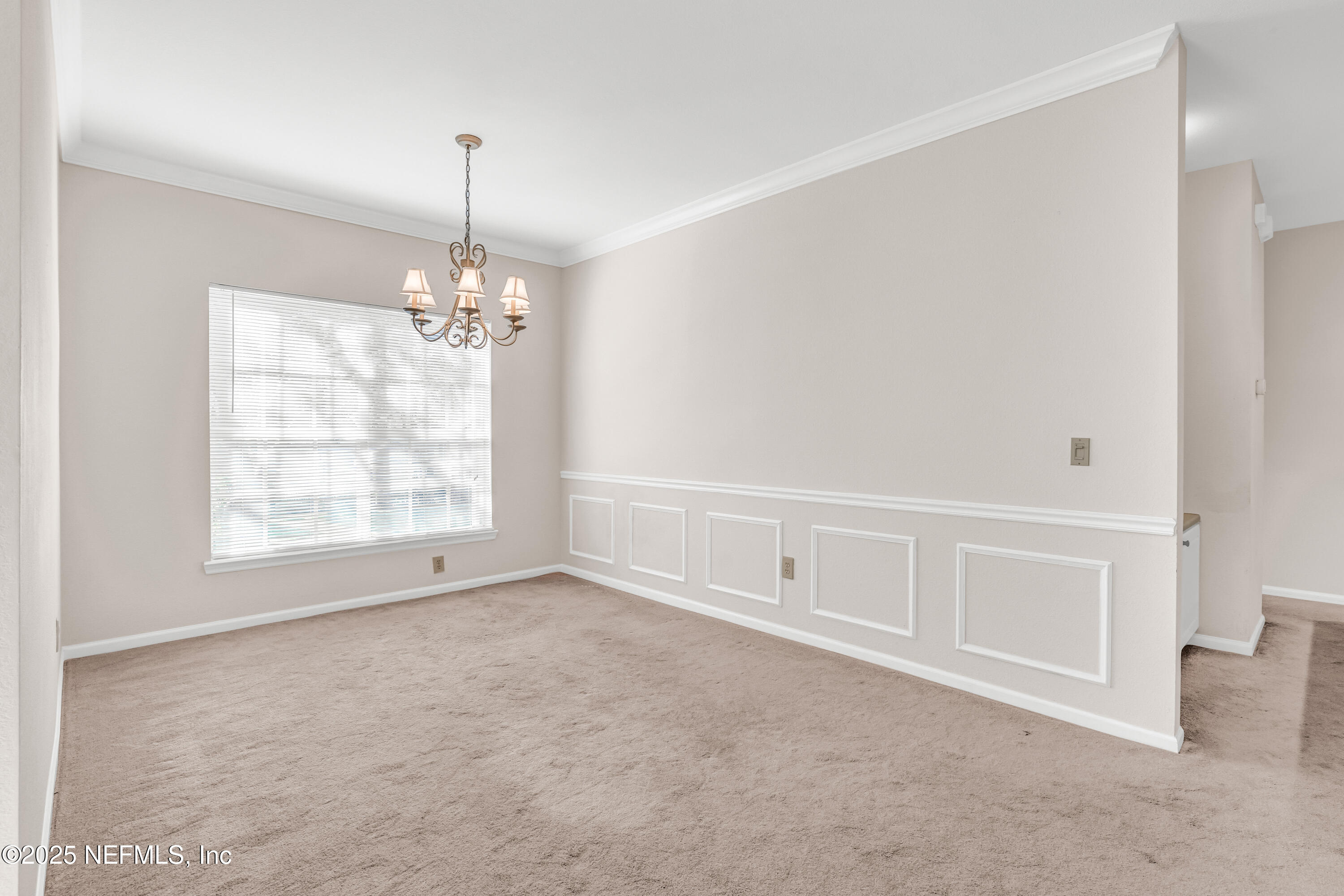 10901 Burnt Mill Road, Unit 307 Jacksonville, FL 32256 - Photo 8 of 28 Dining 3