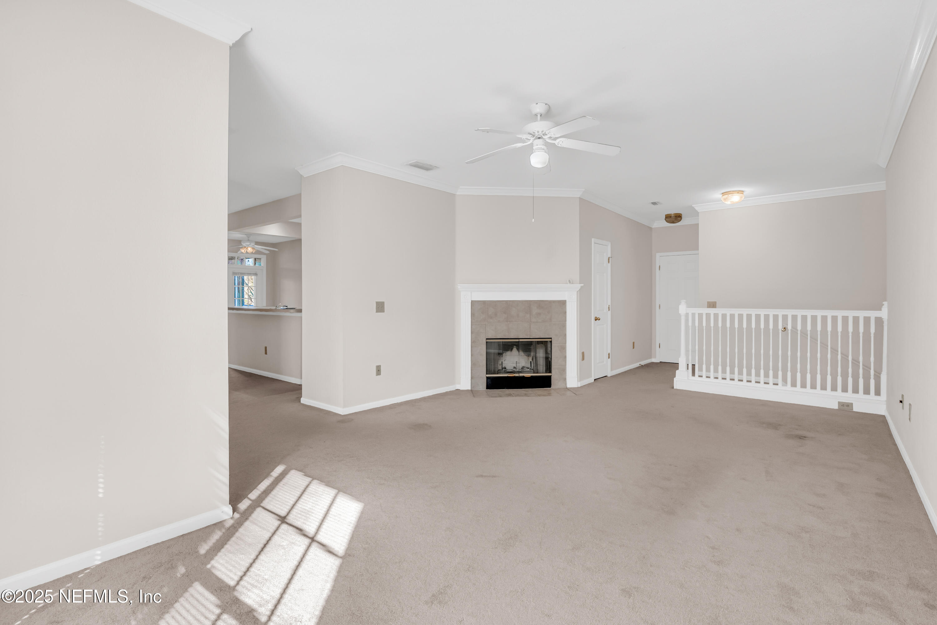 10901 Burnt Mill Road, Unit 307 Jacksonville, FL 32256 - Photo 10 of 28 Living 2