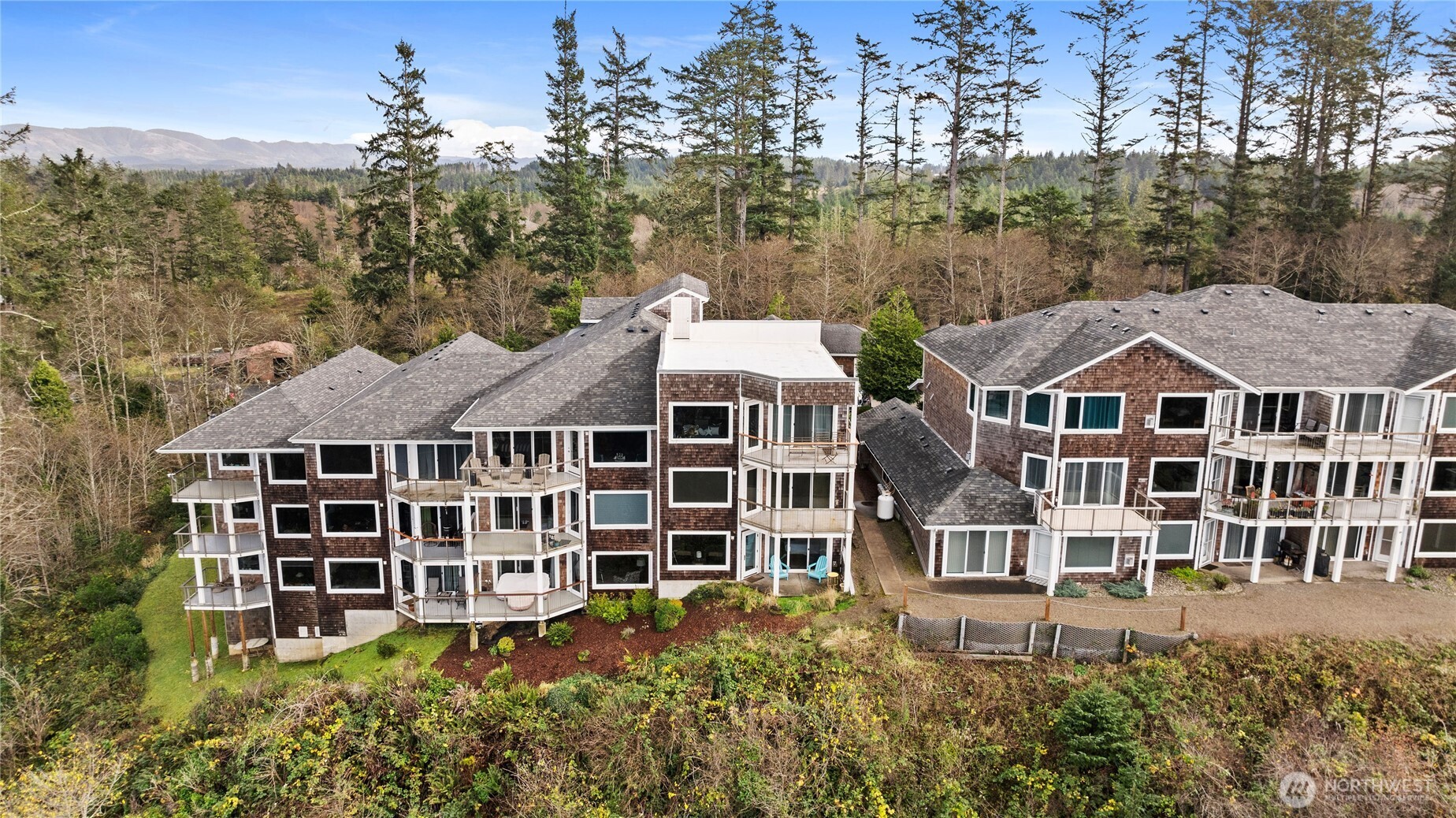 2815 Willows Road, Unit 118 Seaview, WA 98644 - Photo 2 of 39 Gallery Image 2