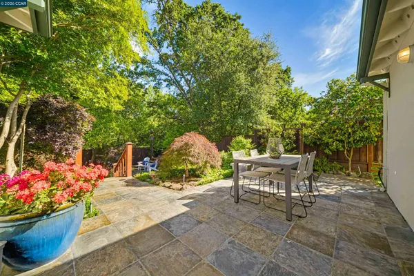 $1,849,000 | 522 Florence Drive, Lafayette, CA 94549