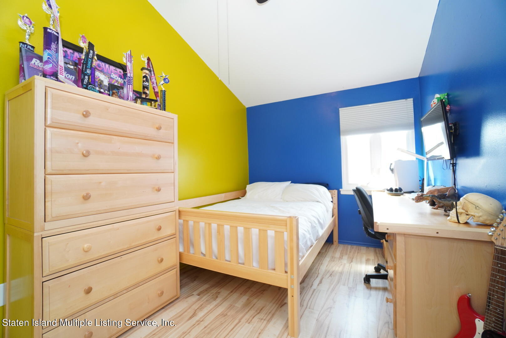 18 Pembrook Loop Staten Island, NY 10309 - Photo 18 of 40 Photo Mar 19, 11 46 41 AM