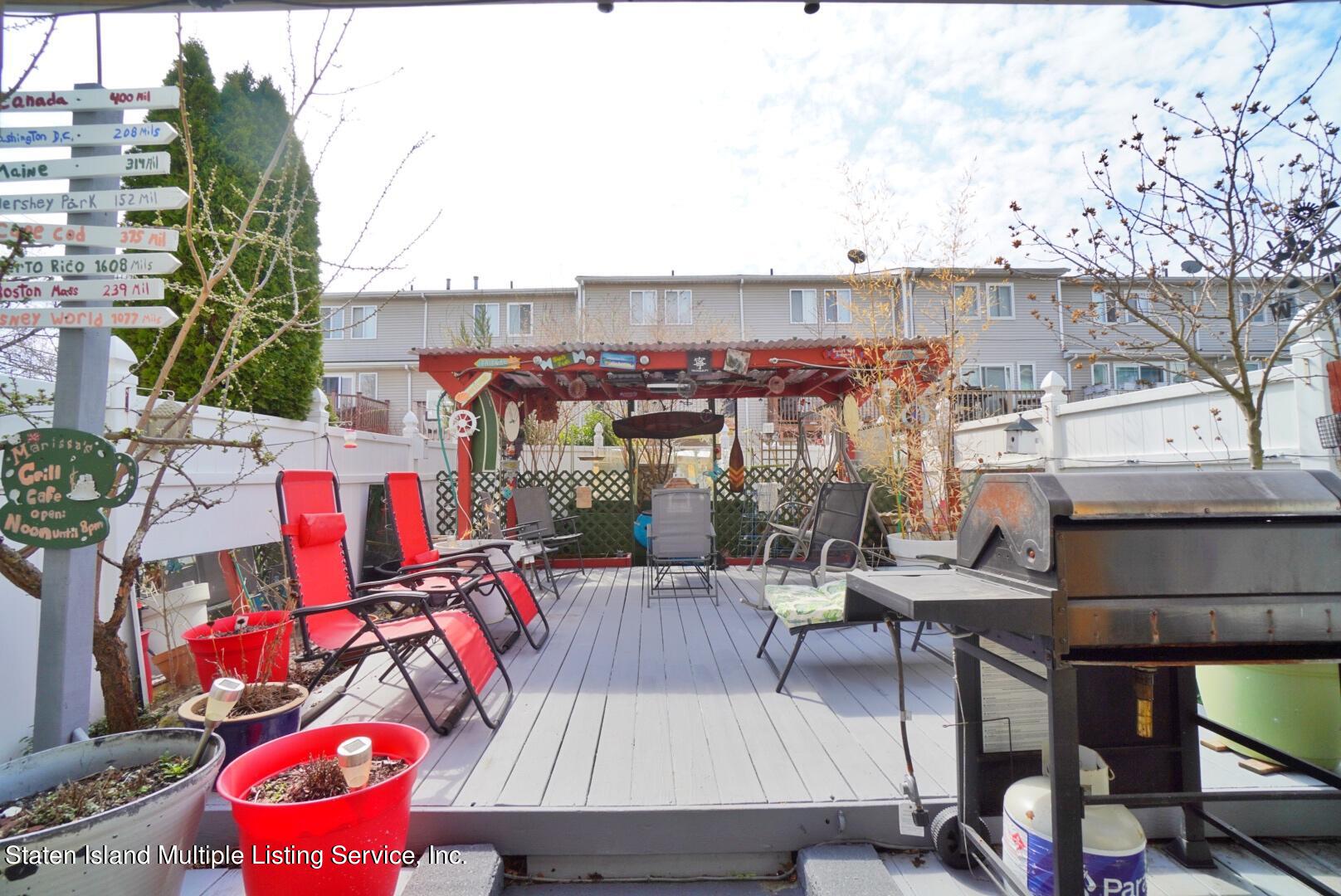 18 Pembrook Loop Staten Island, NY 10309 - Photo 33 of 40 Photo Mar 19, 11 53 54 AM