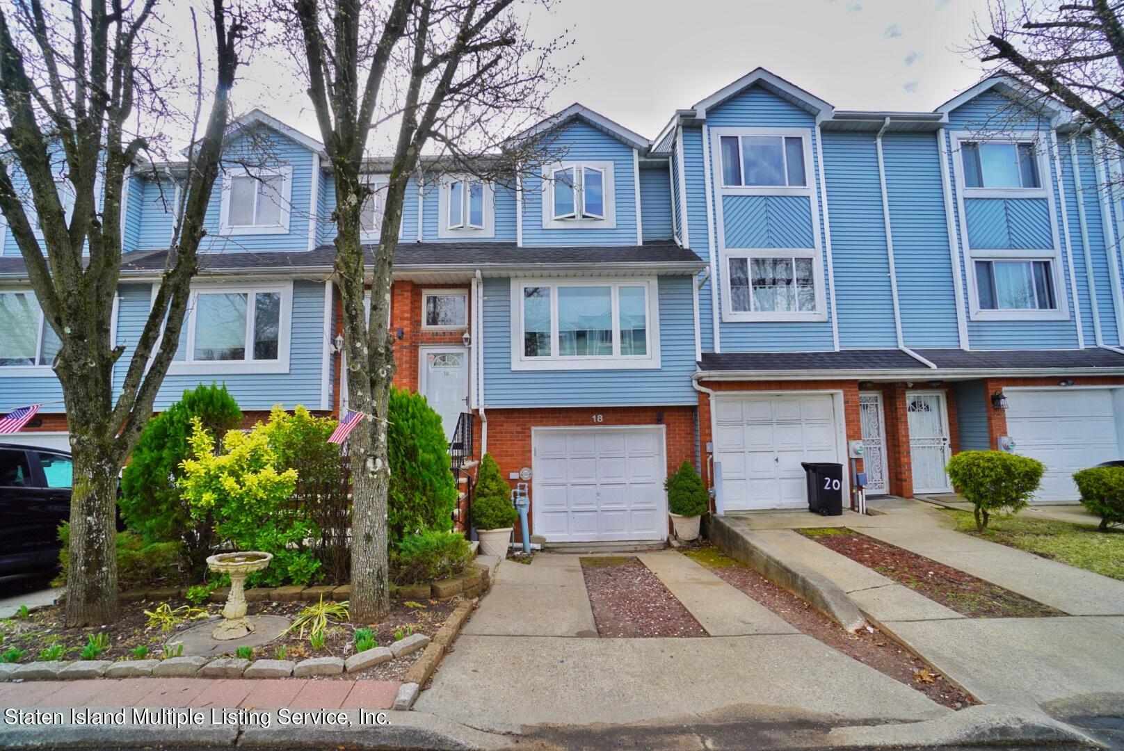 18 Pembrook Loop Staten Island, NY 10309 - Photo 36 of 40 Photo Mar 19, 12 07 45 PM