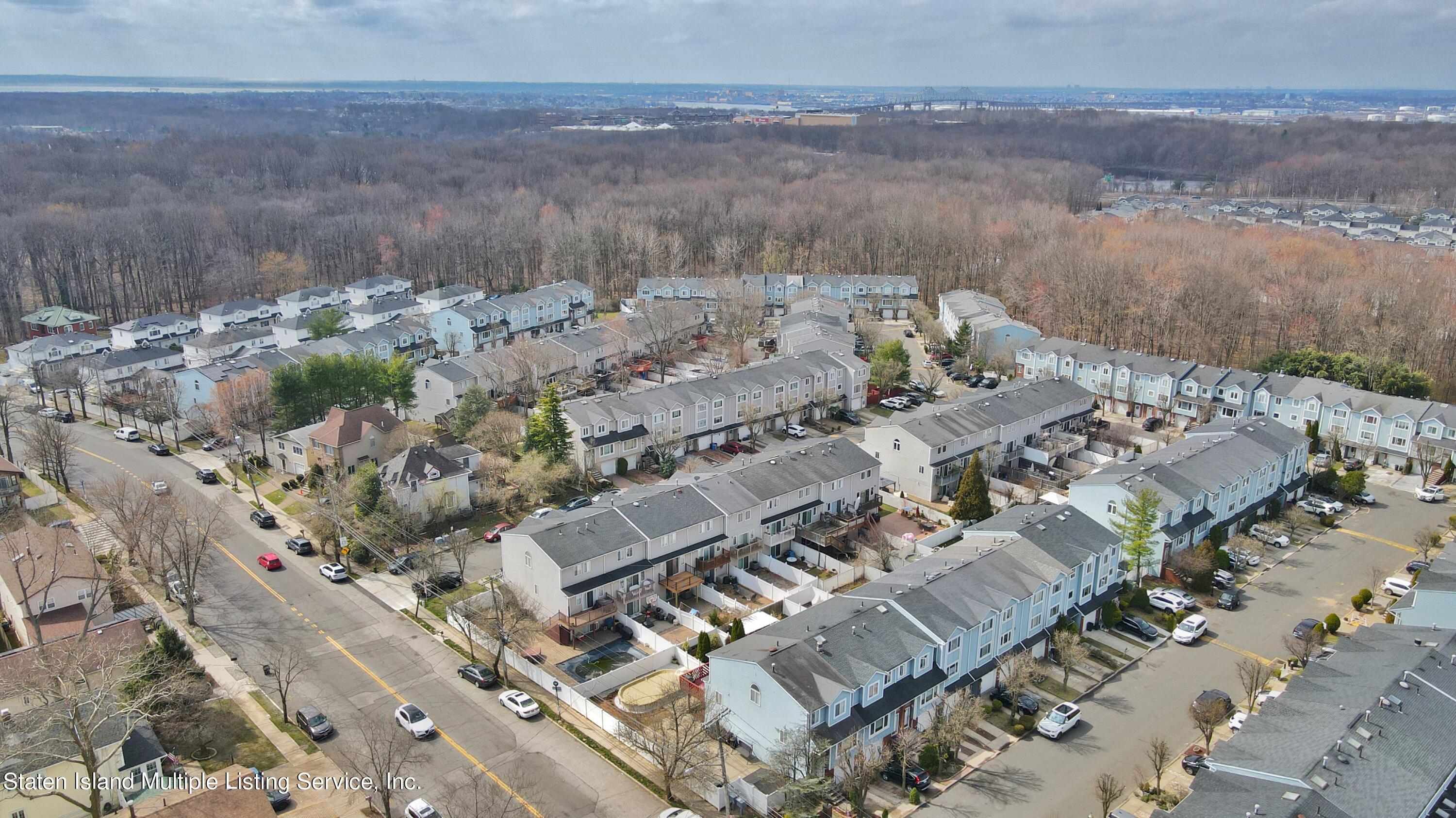 18 Pembrook Loop Staten Island, NY 10309 - Photo 40 of 40 Photo Mar 19, 12 20 14 PM
