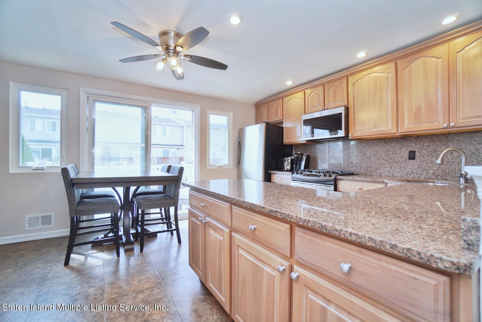 18 Pembrook Loop Staten Island, NY 10309 - Photo 7 of 40 Photo Mar 19, 11 38 14 AM