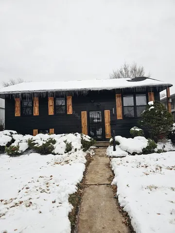 $234,900 | 295 Chappel Avenue, Calumet City, IL 60409