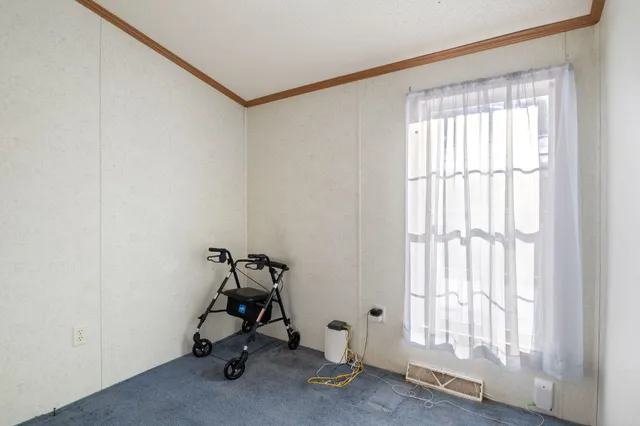 $145,000 | 69 Polly Ann Park, Dover, NH 03820