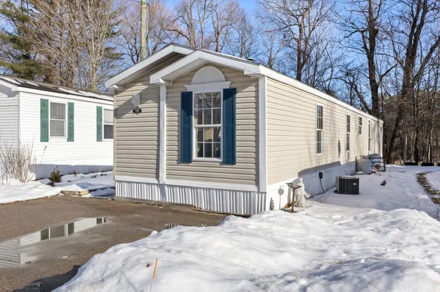 $145,000 | 69 Polly Ann Park, Dover, NH 03820