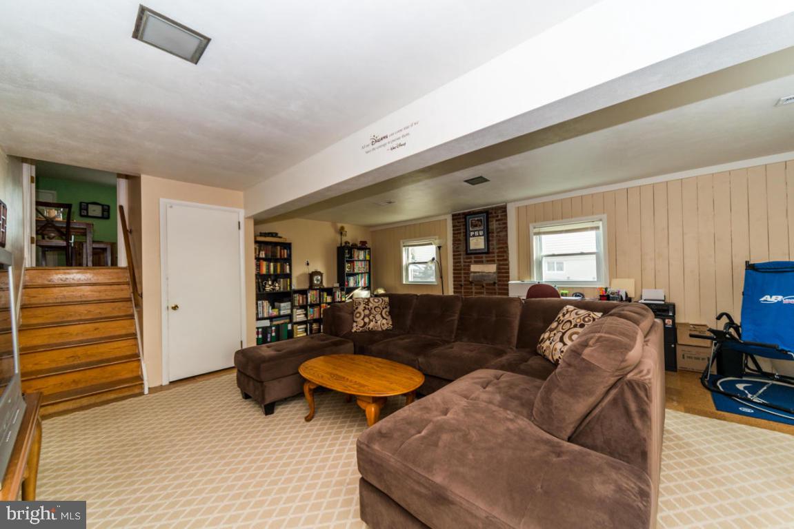 420 West 6th Street Lititz, PA 17543 - Photo 11 of 25 Gallery Image 11