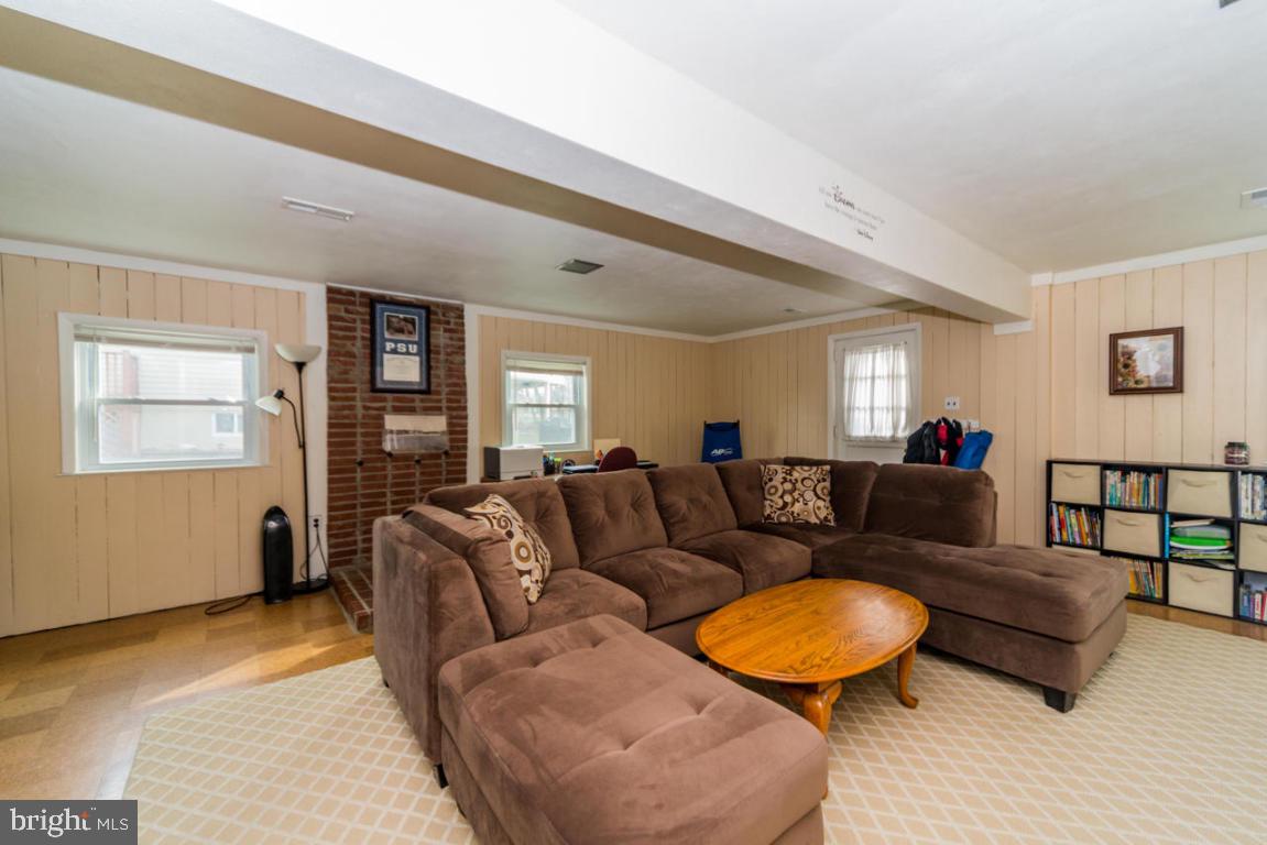 420 West 6th Street Lititz, PA 17543 - Photo 13 of 25 Gallery Image 13