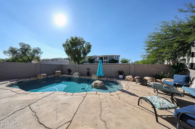 $2,250 | 35002 North 31st Avenue, Phoenix, AZ 85086