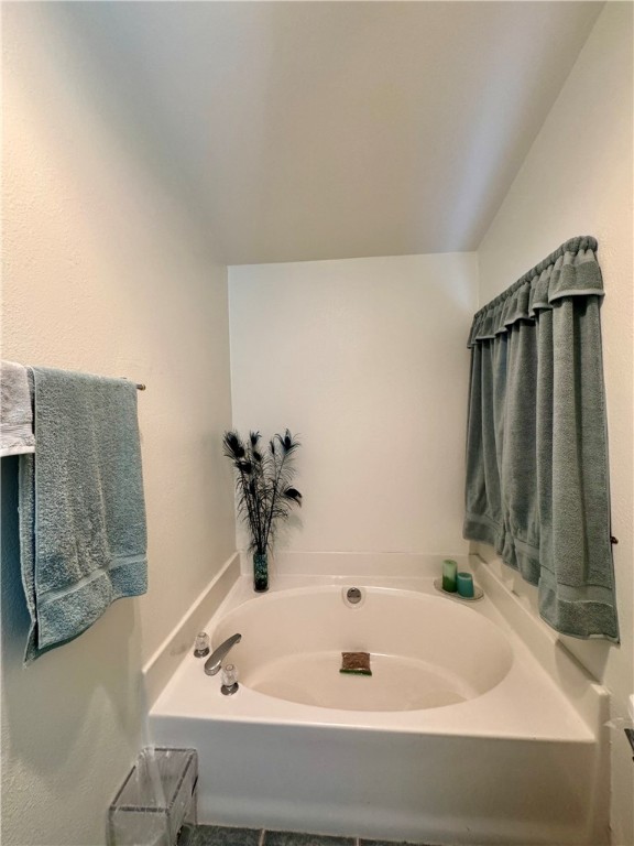 1545 East El Rodeo Road, Unit 167 Fort Mohave, AZ 86426 - Photo 31 of 59 Bathroom