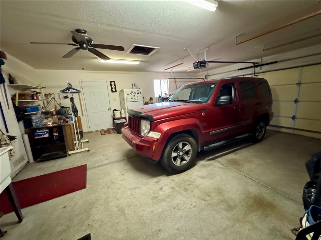1545 East El Rodeo Road, Unit 167 Fort Mohave, AZ 86426 - Photo 38 of 59 Garage