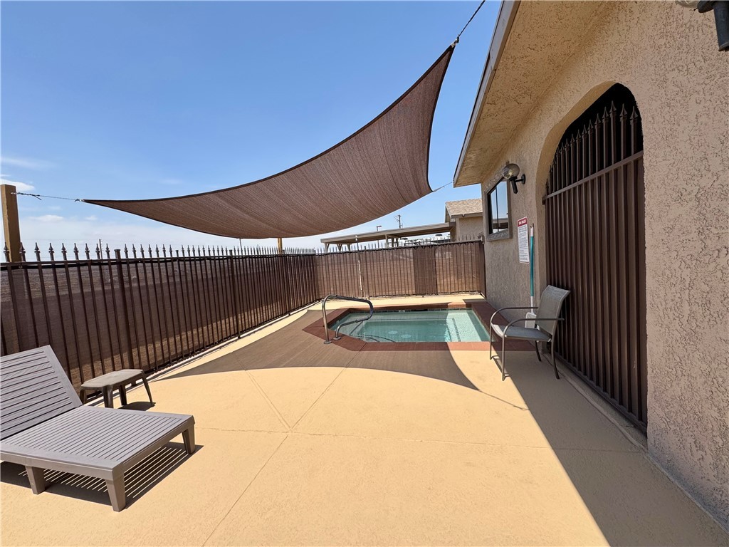 1545 East El Rodeo Road, Unit 167 Fort Mohave, AZ 86426 - Photo 56 of 59 Pool