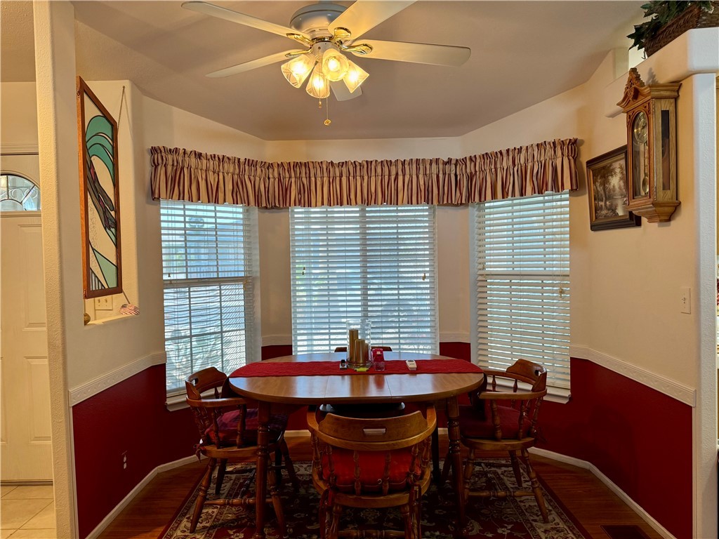 1545 East El Rodeo Road, Unit 167 Fort Mohave, AZ 86426 - Photo 6 of 59 Dining Area