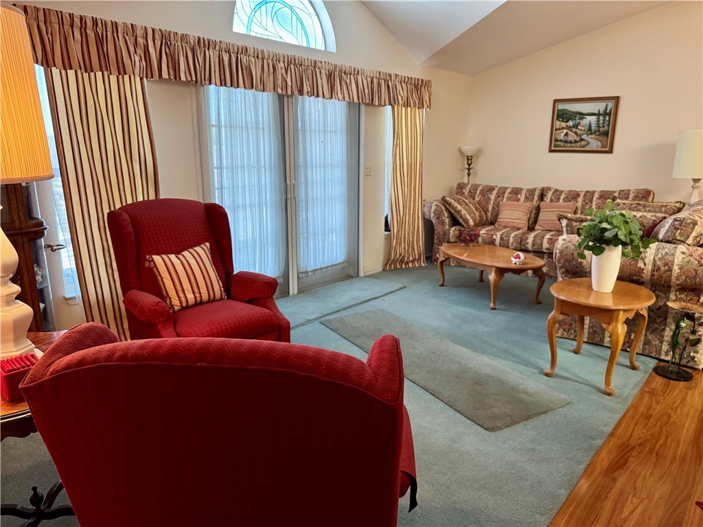 1545 East El Rodeo Road, Unit 167 Fort Mohave, AZ 86426 - Photo 10 of 59 Living Room