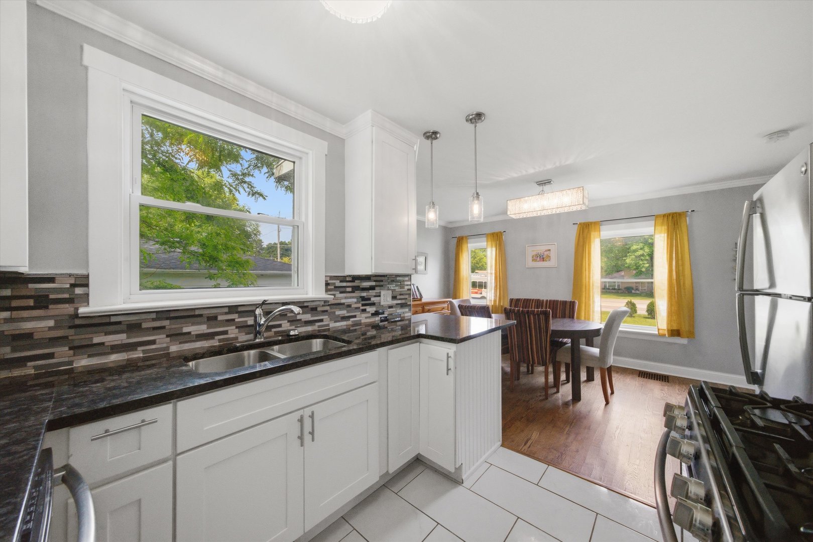 306 North Elmhurst Road Prospect Heights, IL 60070 - Photo 12 of 44