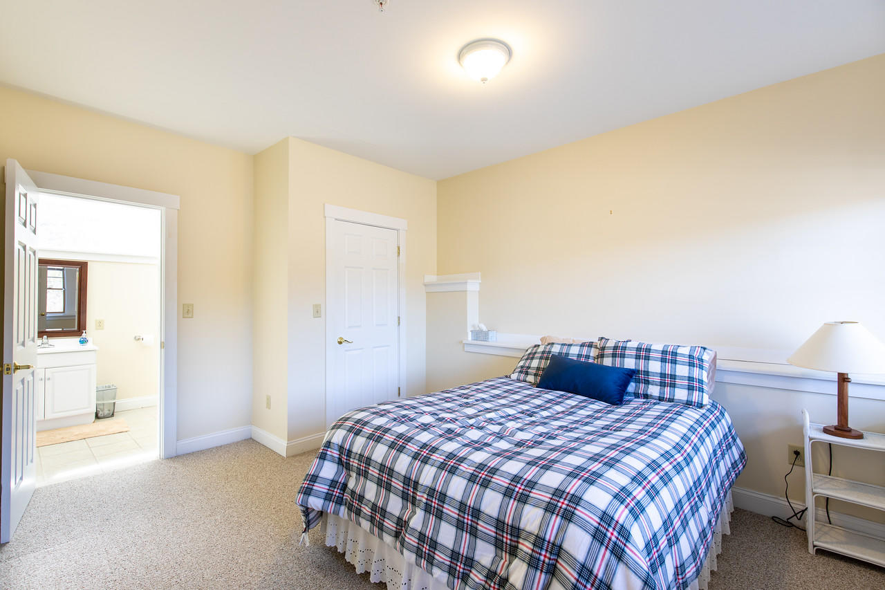 1024 North Ridge Road, Unit 1 Carrabassett Valley, ME 04947 - Photo 26 of 35 34