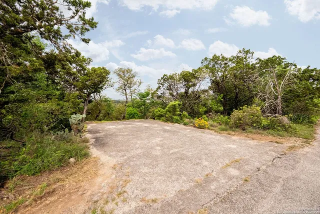 $150,000 | 19019 Lookout Mountain Trail, Grey Forest, TX 78023