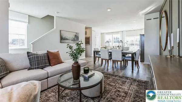 $2,800 | 8215 Alexander Court, Breinigsville, PA 18031