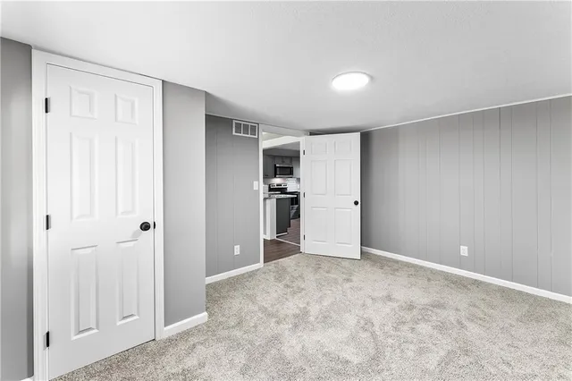 $265,999 | 1113 East Cedar Street, Olathe, KS 66061