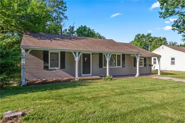 $265,999 | 1113 East Cedar Street, Olathe, KS 66061