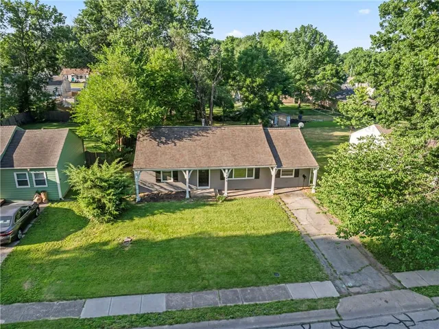 $265,999 | 1113 East Cedar Street, Olathe, KS 66061