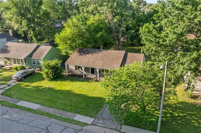 $265,999 | 1113 East Cedar Street, Olathe, KS 66061