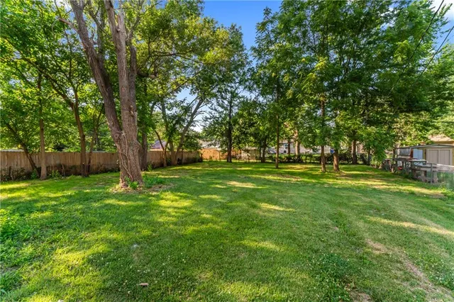 $265,999 | 1113 East Cedar Street, Olathe, KS 66061