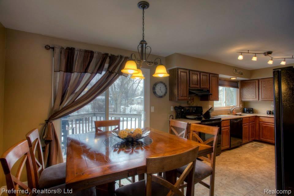 659 Worthington Road Canton, MI 48188 - Photo 15 of 32 1798790_744069372277929_1257211827_n.jpg