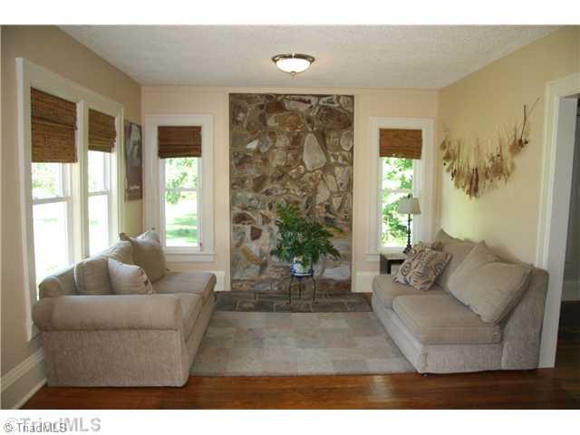 1421 Ritters Lake Road Greensboro, NC 27406 - Photo 3 of 16 Living Room.