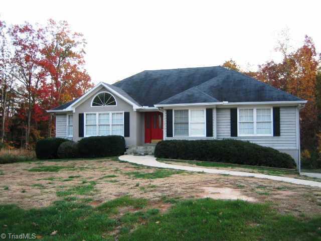 5010 Cobblestone Road Winston-Salem, NC 27106 - Photo 1 of 5 Exterior Front.