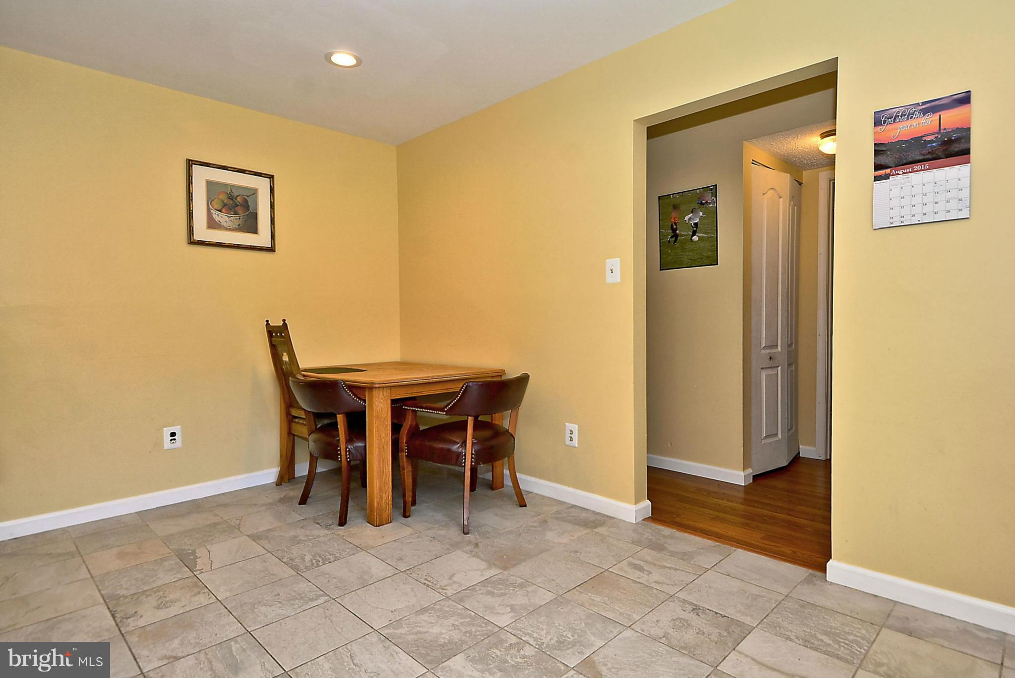 300 Kennedy Road Sterling, VA 20164 - Photo 8 of 28 Kitchen
