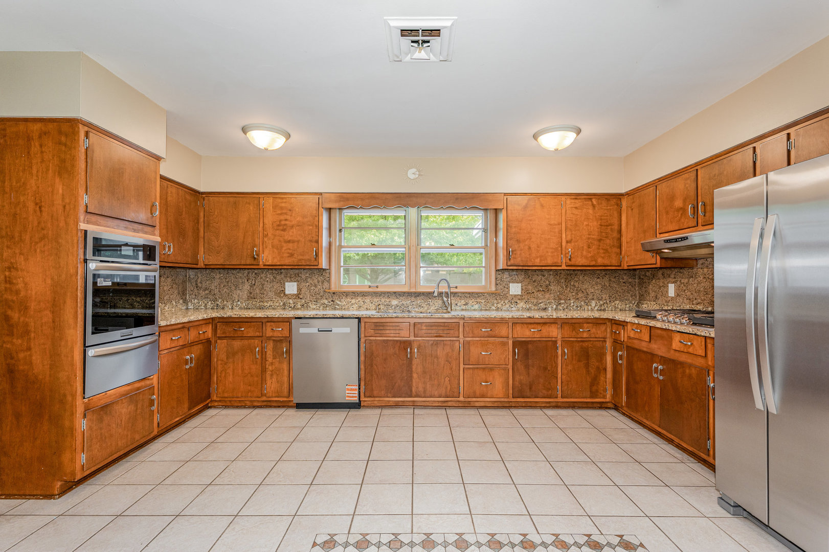 2259 Jericho Road Aurora, IL 60506 - Photo 8 of 25