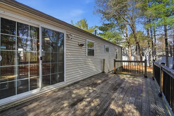 $315,000 | 239 Hanson Drive, Springfield, MA 01128