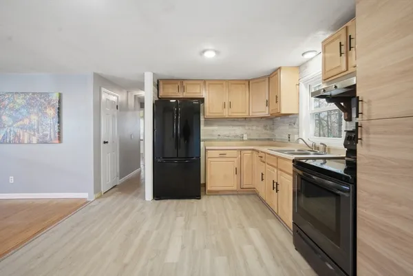 $315,000 | 239 Hanson Drive, Springfield, MA 01128