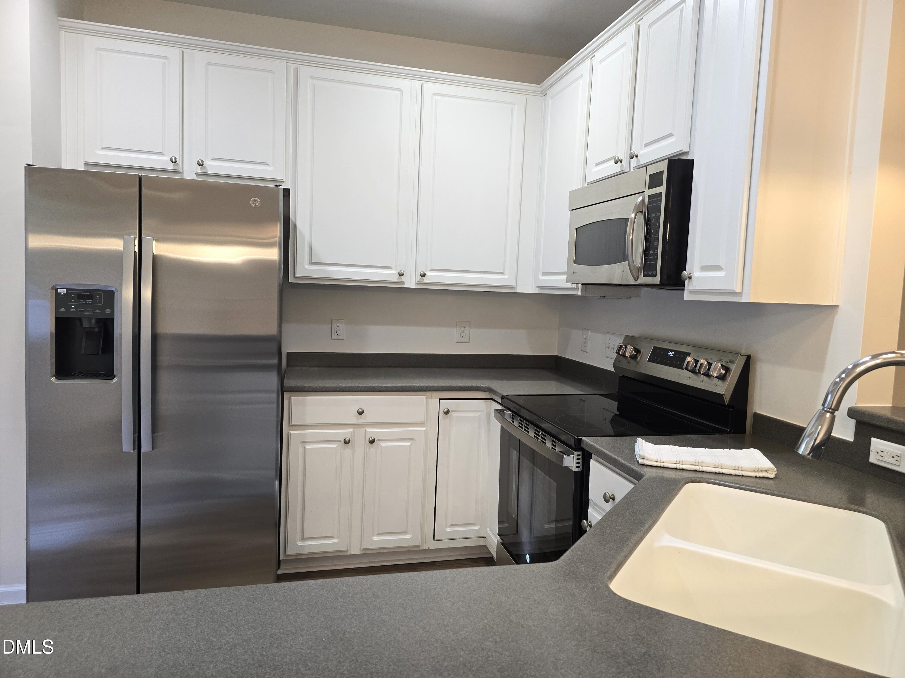 7106 Racine Way Raleigh, NC 27615 - Photo 12 of 33 20251112_153719