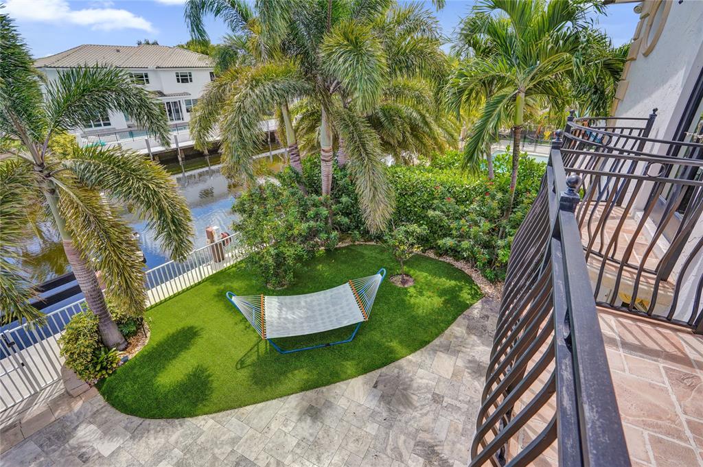 4930 Northeast 27th Terrace Lighthouse Point, FL 33064 - Photo 25 of 51