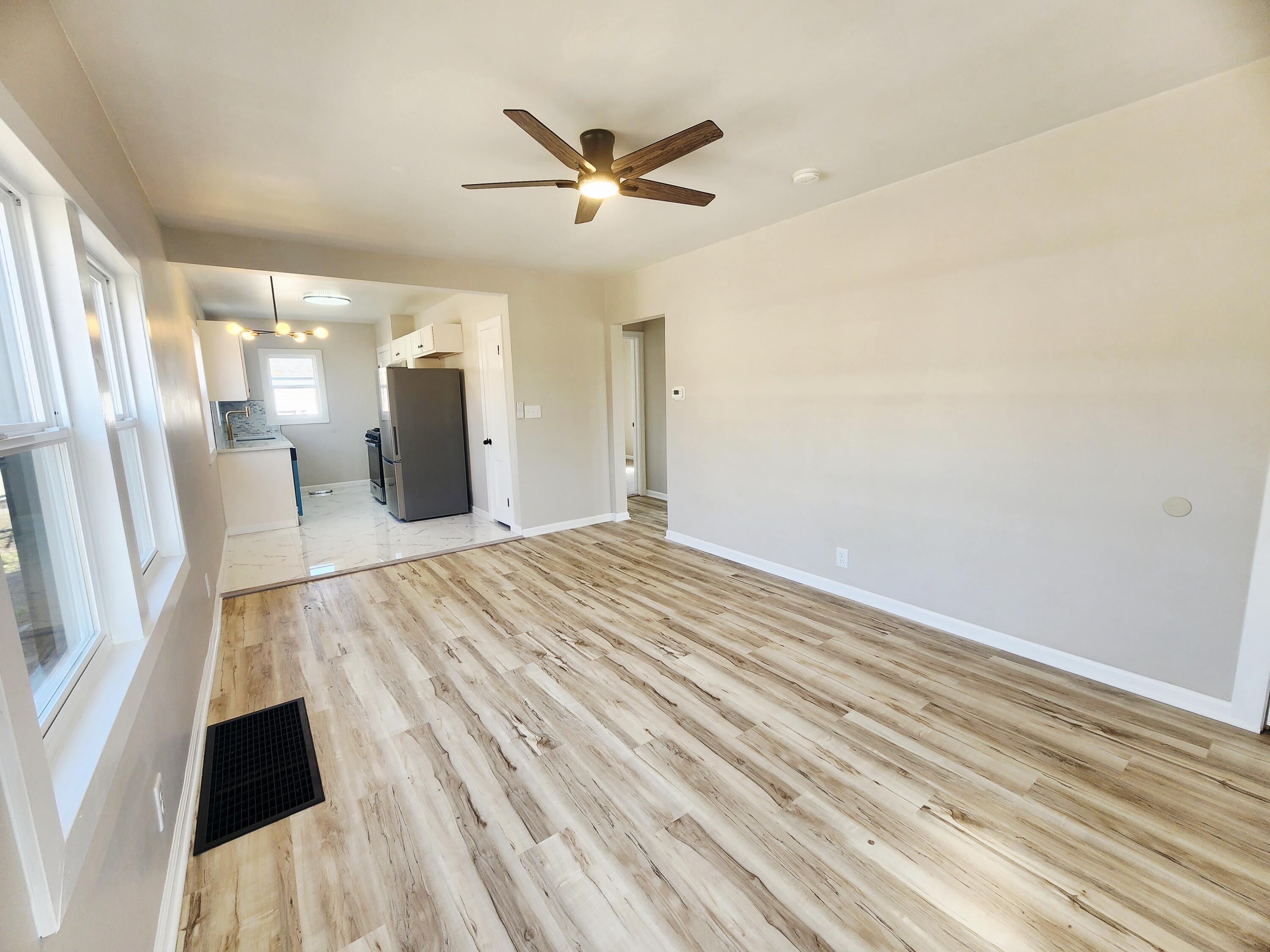 601 Burr Street Gary, IN 46406 - Photo 5 of 24 3000x2250
