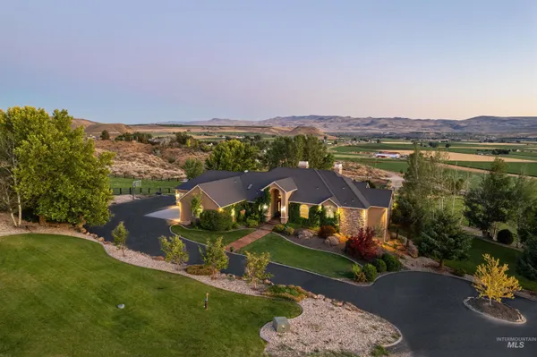 $2,200,000 | 10430 Randall Lane, Caldwell, ID 83607