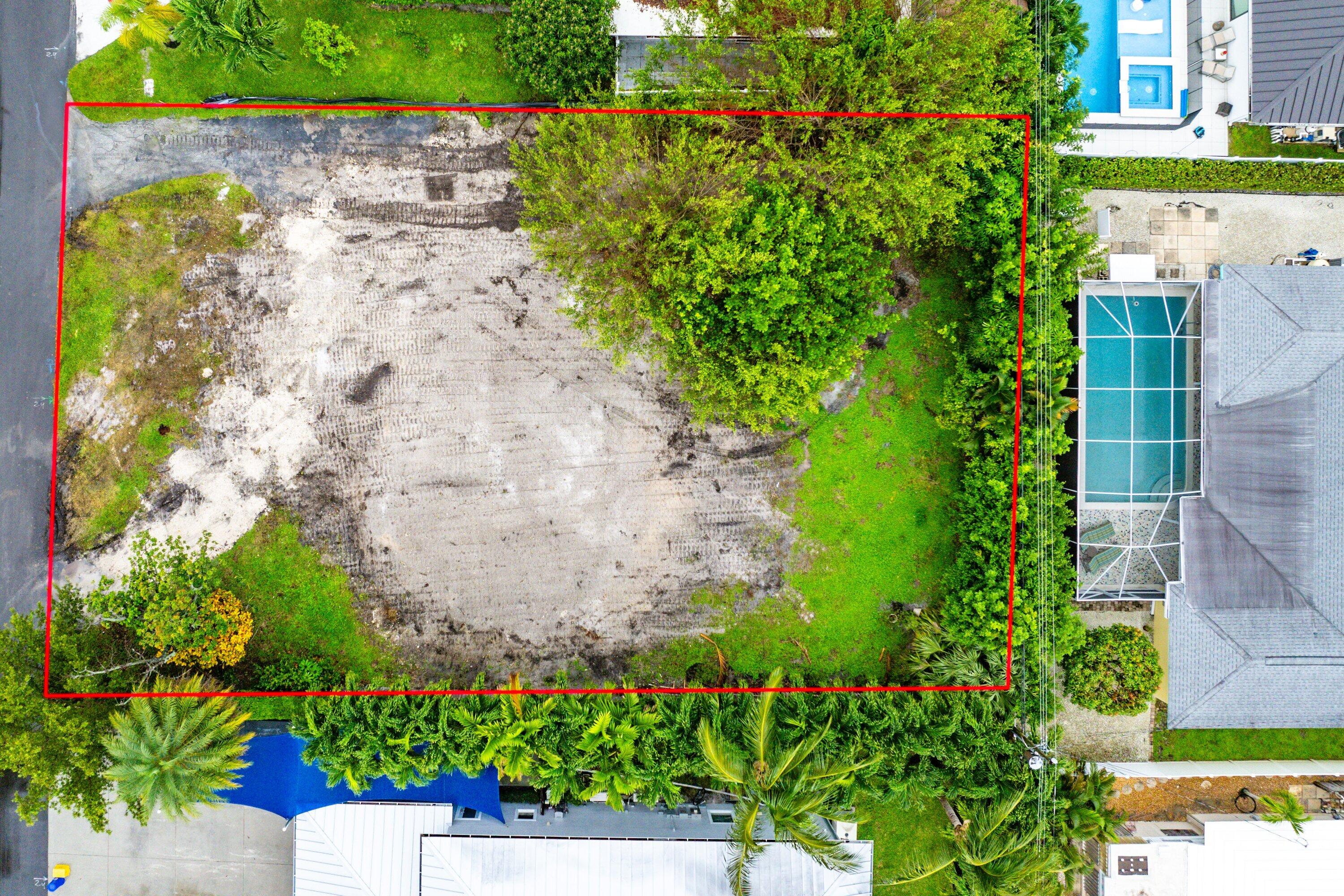 925 Sunset Road Boynton Beach, FL 33435 - Photo 14 of 16 a view of a garden with a pathway