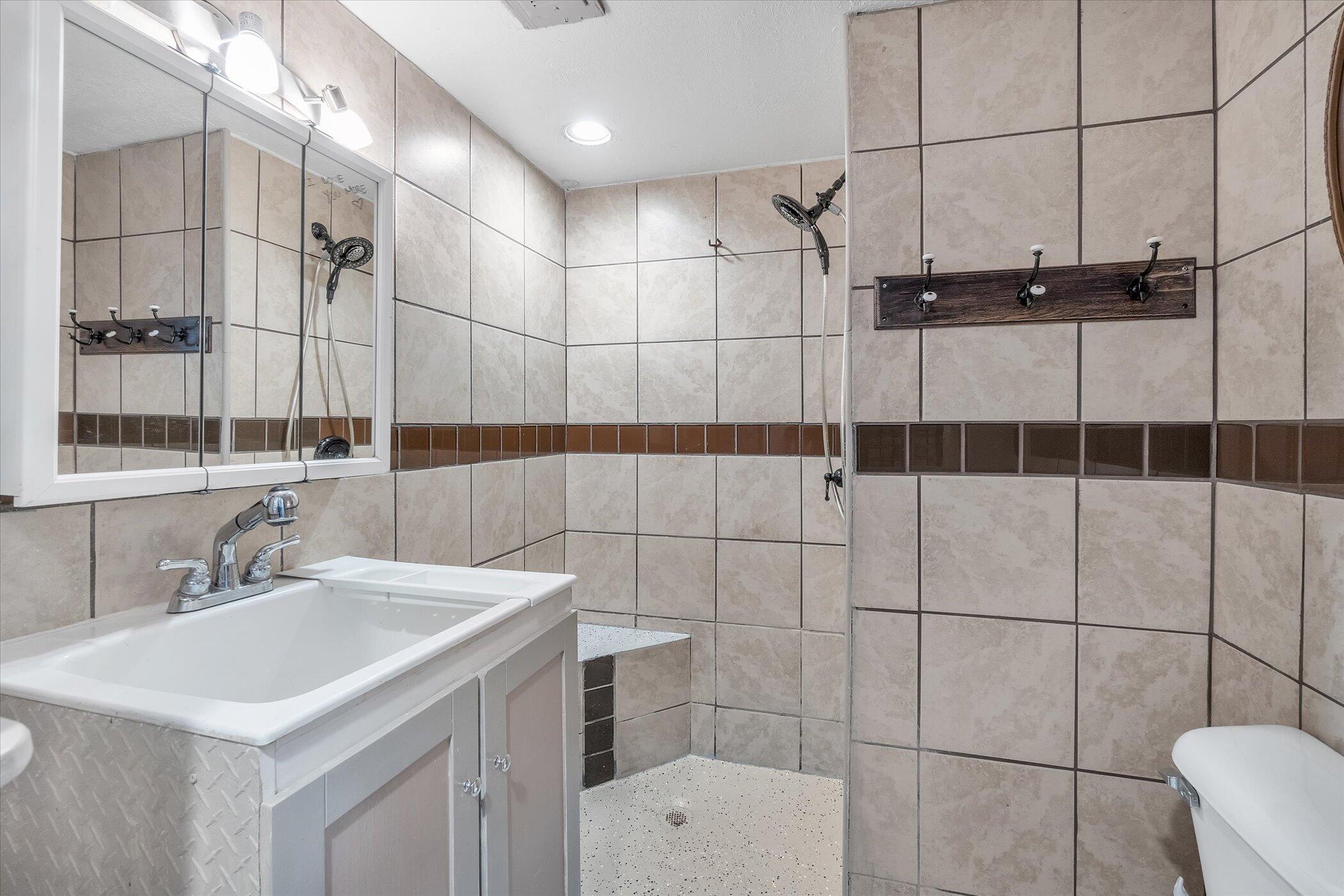 3406 Brooklyn Road Jackson, MI 49203 - Photo 26 of 41 26-3406-Brooklyn-Rd-WindowStill-Real-Est