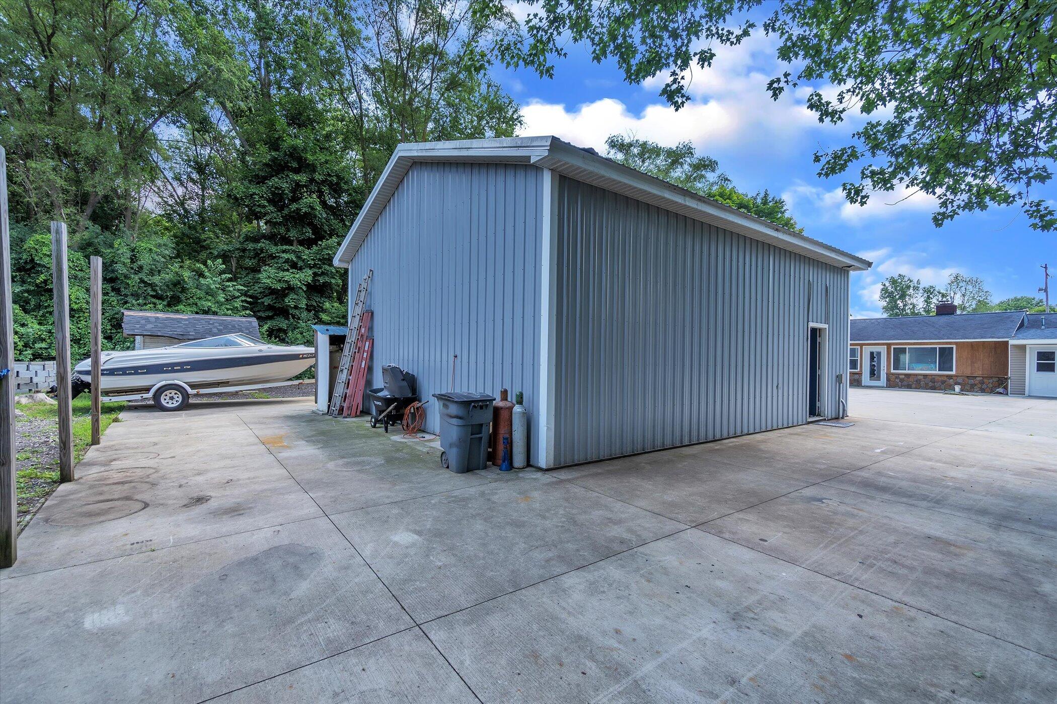 3406 Brooklyn Road Jackson, MI 49203 - Photo 34 of 41 34-3406-Brooklyn-Rd-WindowStill-Real-Est