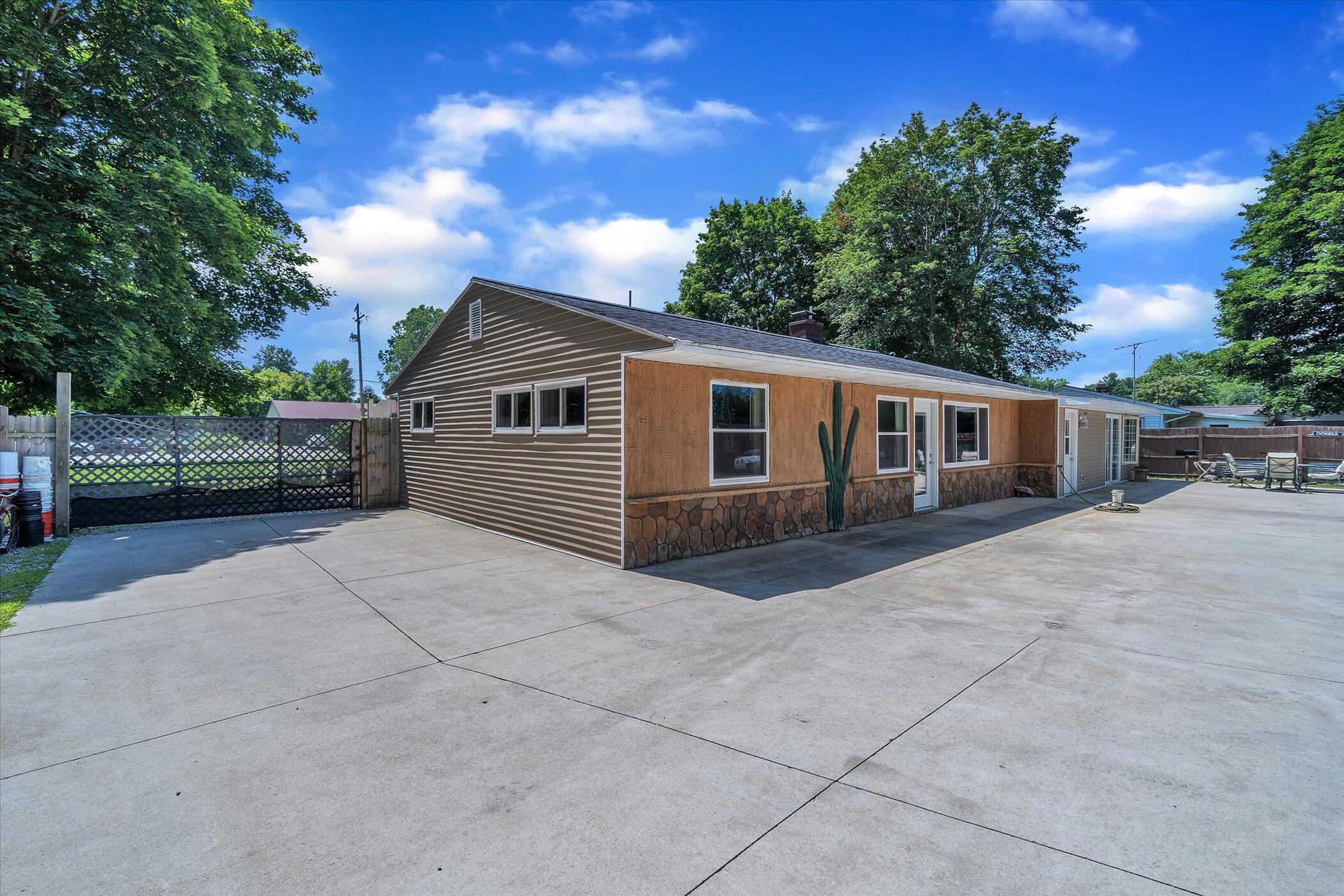 3406 Brooklyn Road Jackson, MI 49203 - Photo 36 of 41 36-3406-Brooklyn-Rd-WindowStill-Real-Est