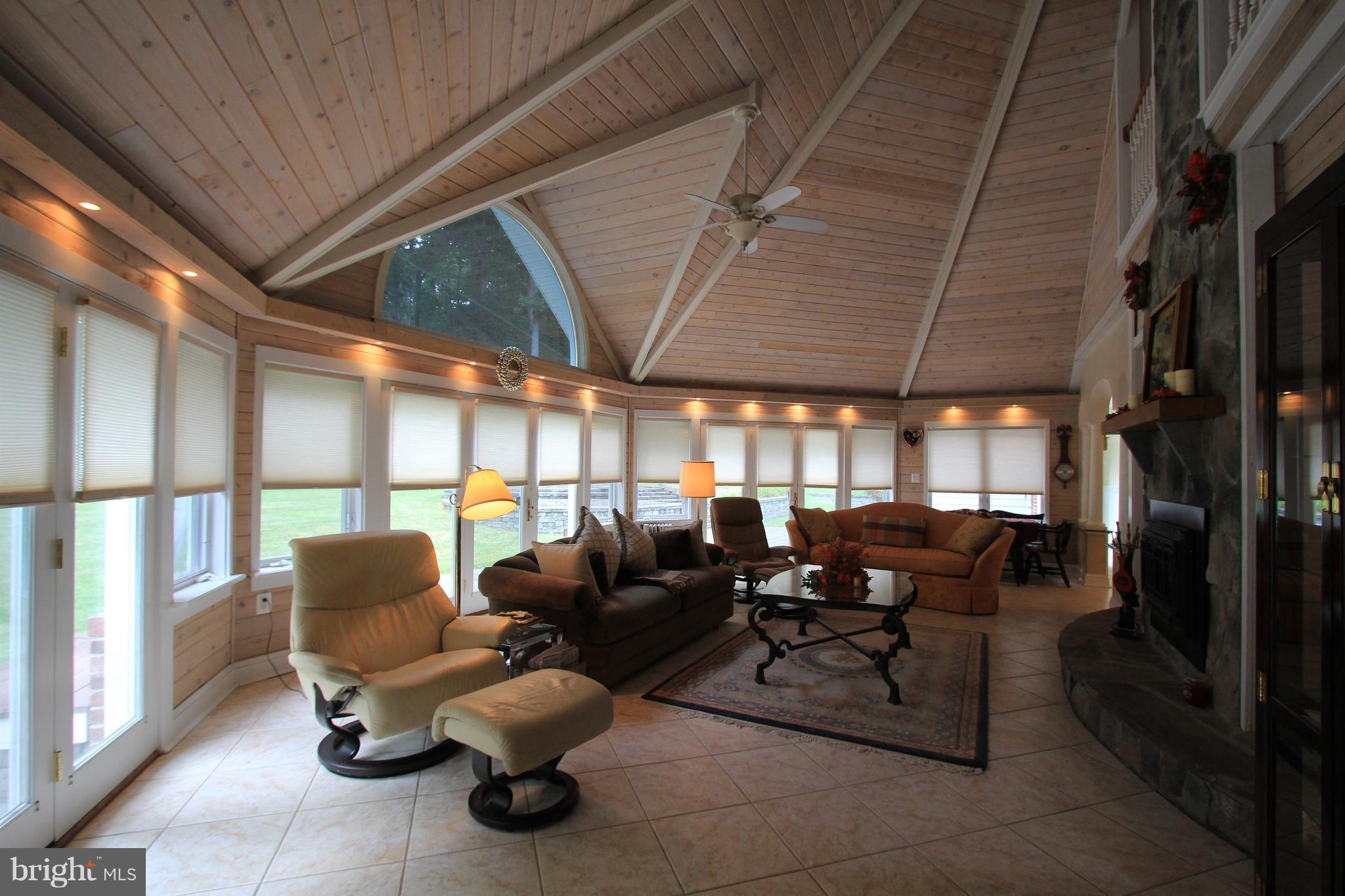 2850 Dunleigh Drive Dunkirk, MD 20754 - Photo 12 of 26 a living room with furniture