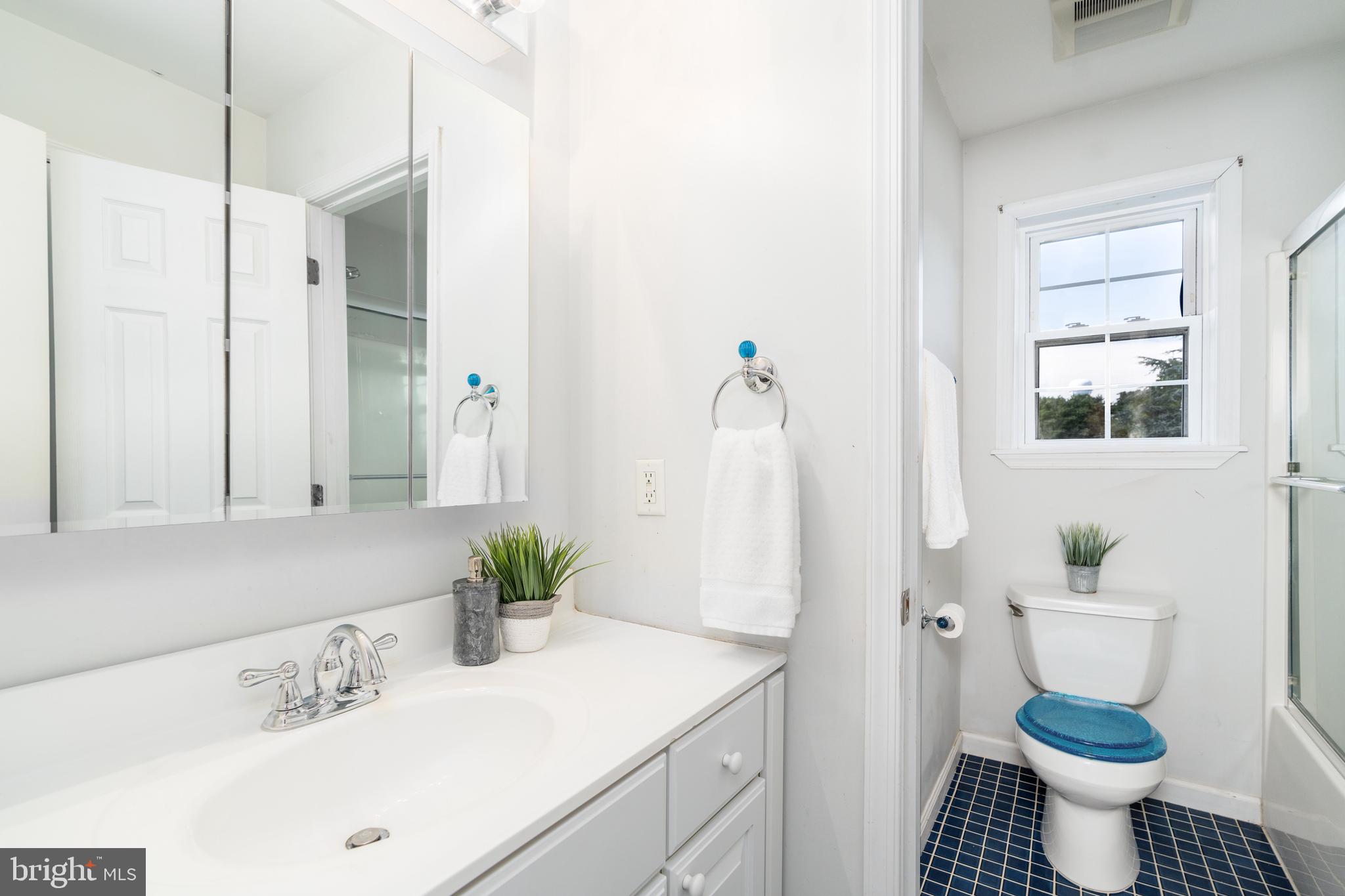 1776 Singerly Road Elkton, MD 21921 - Photo 19 of 28 Hall bath